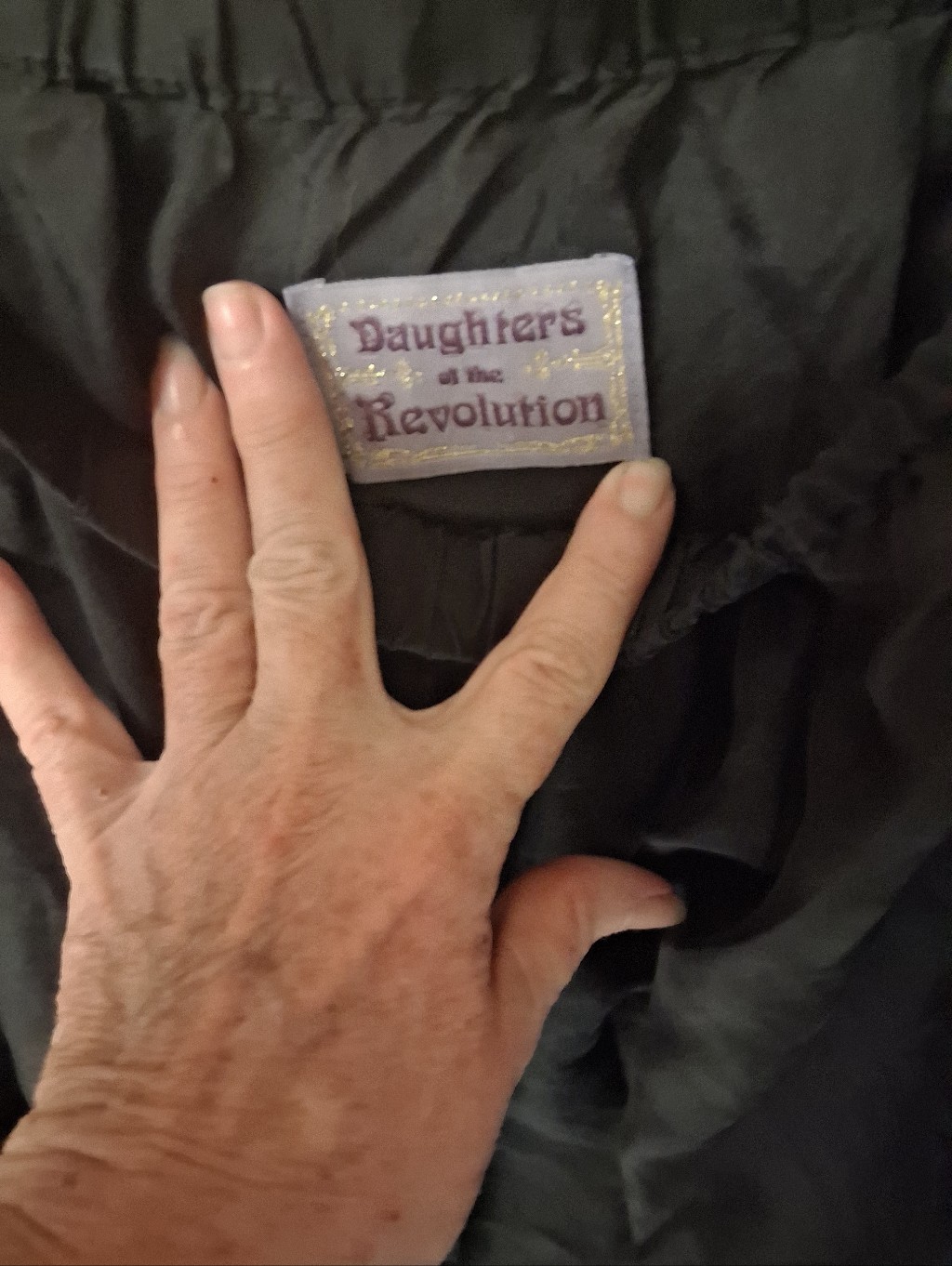 Daughters Of The Revolution Black Silk Off Shoulder Dress Tunic Size Small — image 7 of 8